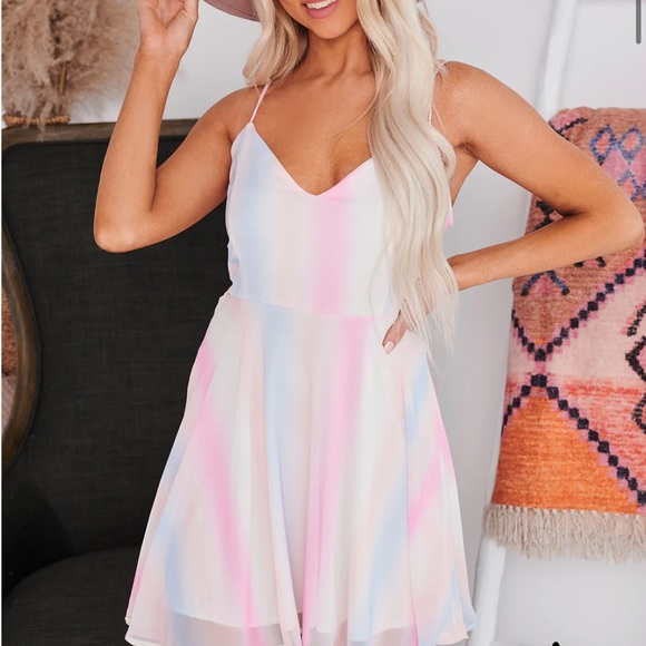 NanaMac, size Small and pink peach blue and white - Picture 2 of 2